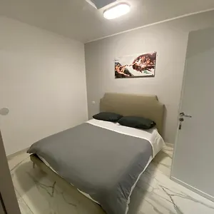  Apartament Chic House Włochy